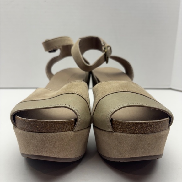 Chocolat Blu Nude Suede Ankle Strap Wedge Sandals Size 7 - Picture 6 of 8
